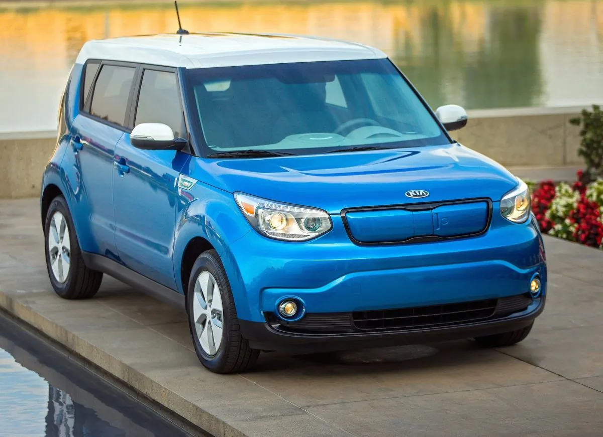 2015 Kia Soul EV (Courtesy of NetCarShow.com)