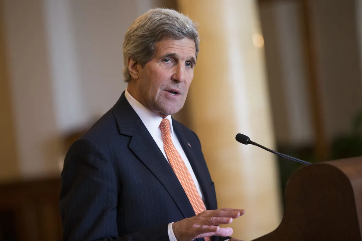 US Secretary of State John Kerry delivers remarks at the conclusion of another round of nuclear negotiations with Iranian Foreign Minister Mohammad Javad Zarif, on Wednesday, March 4, 2015, in Montreux, Switzerland. (AP Photo/Evan Vucci)