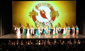 Melbournites Moved by Shen Yun’s Last Performance (Video)