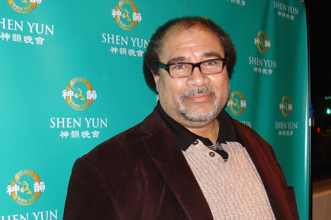 At Fox Cities Performing Arts Center, on March 3, 2015. Clifford Stephens: "So Shen Yun, I wish them the best and many more years to spread the message!" (Courtesy of NTD Television)