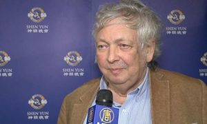 Opera Critic Amazed Shen Yun Audience a Cross Section of All Ages