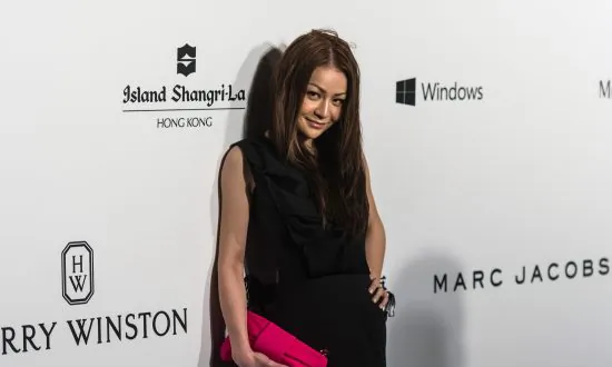 Hong Kong Leader CY Leung’s Daughter Claims Domestic Abuse, Threatens Walkout
