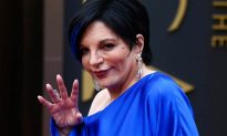 Liza Minnelli Checks Into Malibu Rehab for Alcohol Abuse