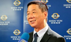 Mayor: Re-energised After Watching Shen Yun (Photos)
