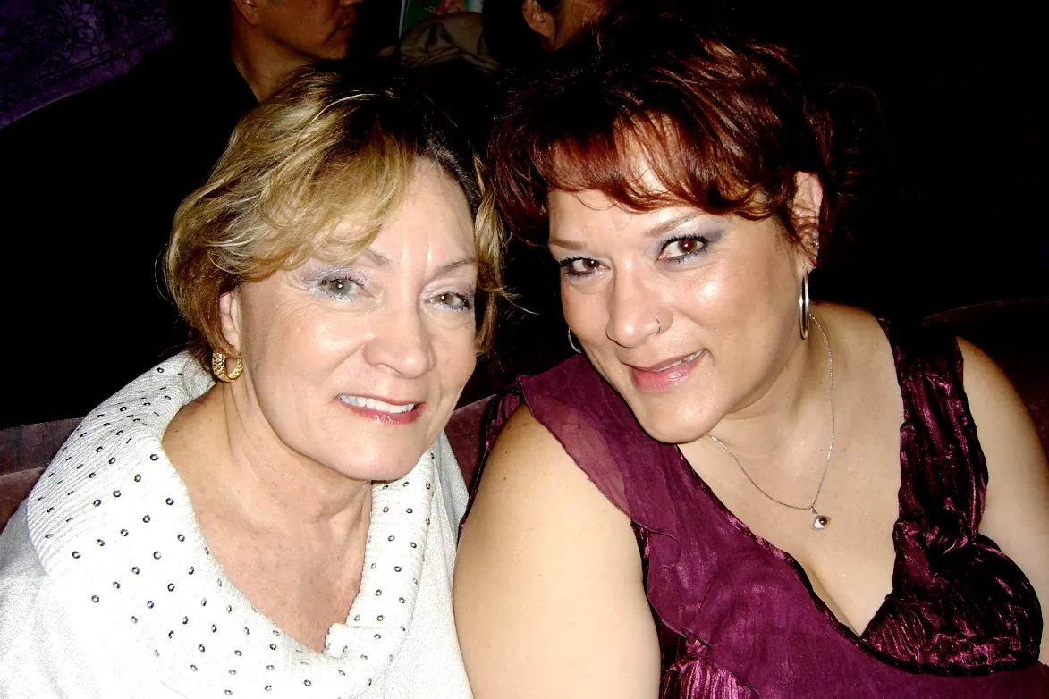 Nancy Elliot (L) and Brenda Wolfe at Shen Yun Performing Arts at the Bass Performance Hall on March 10, 2015. (Amy Lu/Epoch Times)