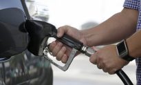 Gas-Price Jump Pushes Consumer Prices up 0.4 % in May