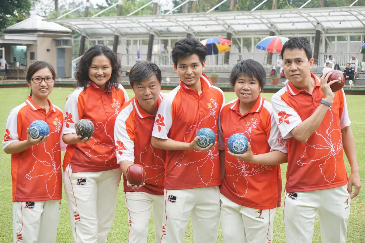 GO FOR IT—The new look Hong Kong team who will challenge for honour at the 3rd Chinese National Lawn Bowls Championship in Guangzhou this week (March 26-28). Team members includes (from left) Amy Choy (Manageress), Helen Cheung, Timmy Kwong, Ken KK Chan, Vivian Yip and Claudius Lam (Manager). (Michael Cheung) 
