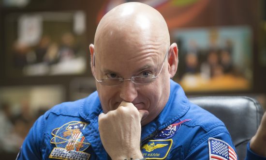 NASA’s Scott Kelly to Retire in April After Spending Year in Space