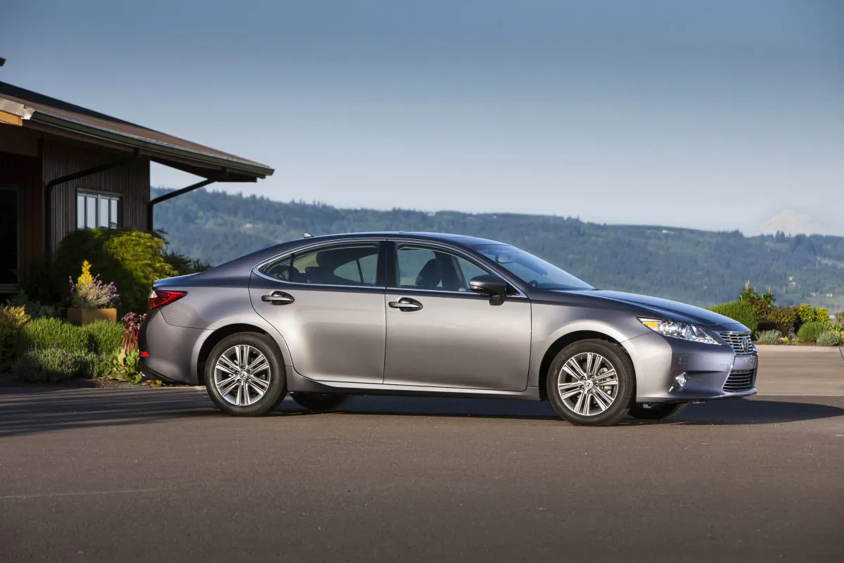 2015 Lexus ES 350 (Courtesy of Lexus)