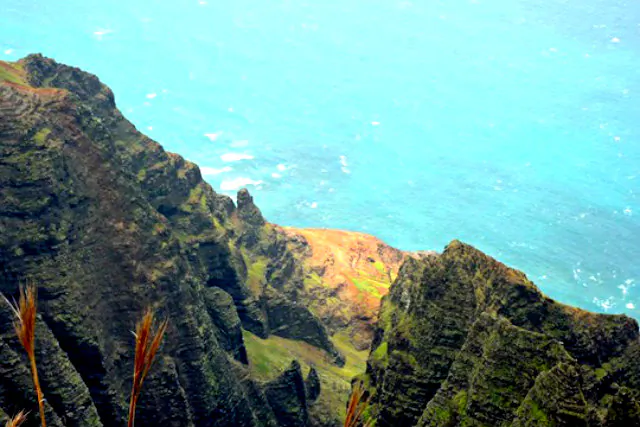 Coastline Kauai (Freya Renders, Holiday Nomad)
