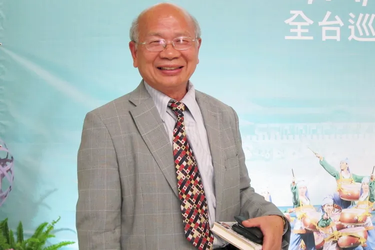 Gao Guanglong, chairman of Shiun Jiuh Industrial Co. Ltd., attend Shen Yun Performing Arts in Taichung. (Epoch Times)