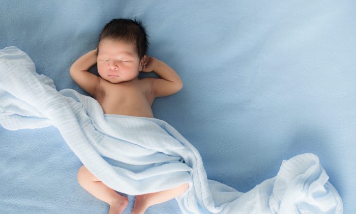 A stock photo of a baby (noBorders—Brayden Howie, Shutterstock)