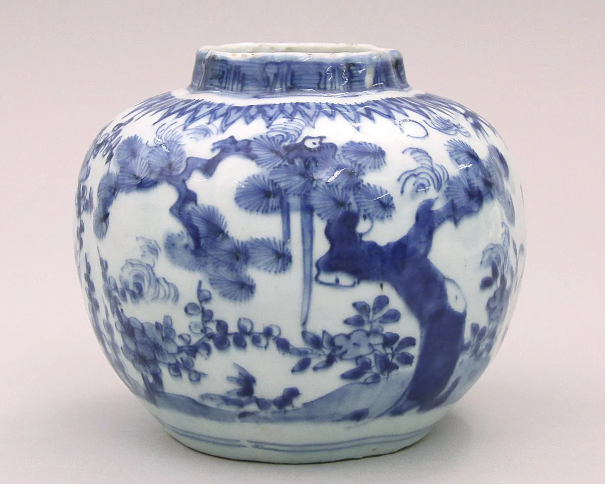 Lobed jar depicting the “Three Friends of Winter”—the pine, the bamboo, and the plum—which do not wither in cold weather and therefore symbolize resilience and steadfastness. (Robert Murray Bell/Ann Walker Bell Collection)