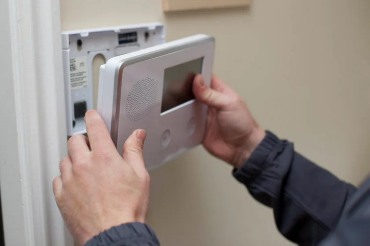 Install a reliable alarm system while away from your home. (eieihome.com) 
