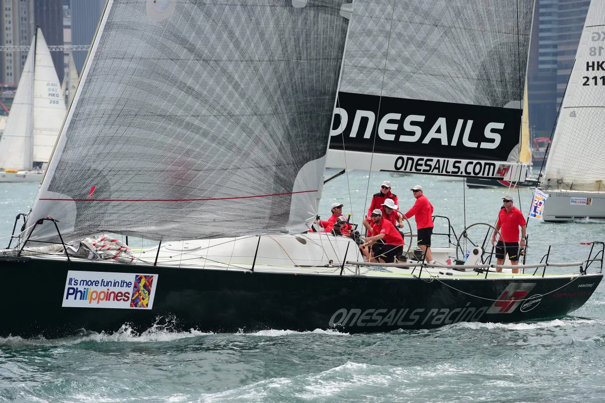 ‘OneSails Racing’ chooses the best line from the start, in light wind conditions, to move ahead of the fleet in the modified San Fernando Race 2015 on Wednesday April 1. (Bill Cox/Epoch Times)