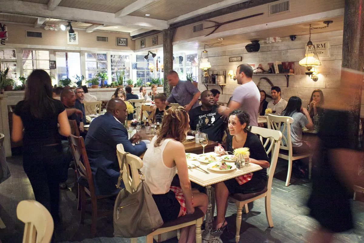 Diners at at Chalk Point Kitchen in SoHo, New York, August 14, 2014. (Samira Bouaou/Epoch Times)