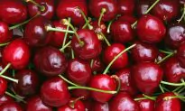 How to Fight Gout Pain With Your Diet