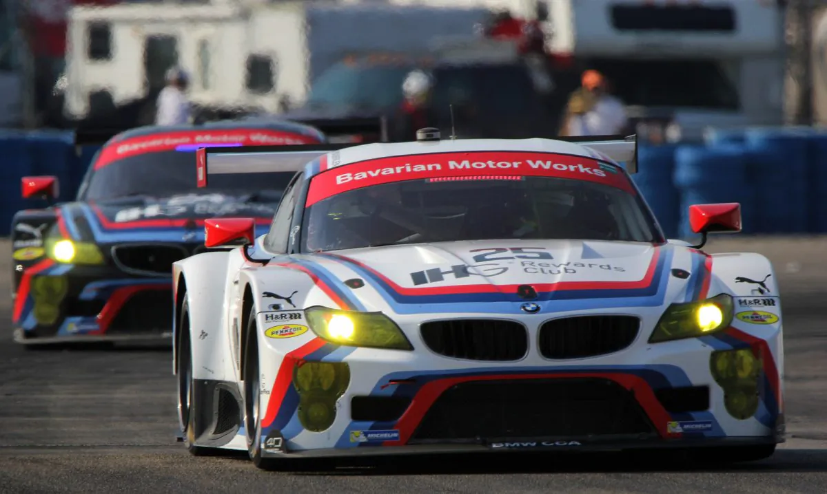 The two BMW team RLL Z4 GTEs in action at Sebring. The team Rahall-Letterman-Lannigan cars will start 1–2 at the Tudor Long Beach Sports Car Challenge. (Chris Jasurek/Epoch Times)
