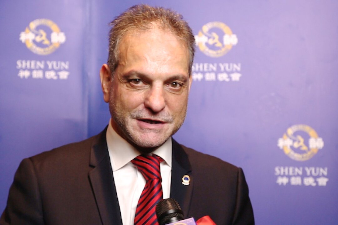 Guy-Bernard Brami, district Lions Club governor, at the opening of Shen Yun Performing Arts on April 10, 2015. (Courtesy of NTD Television)