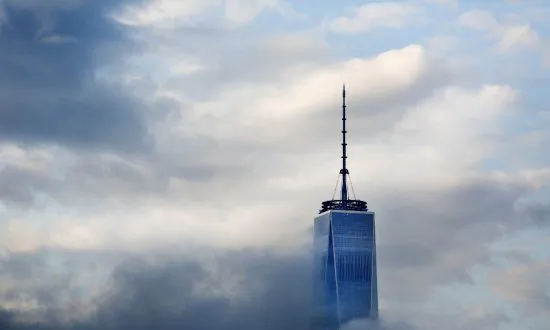 The One World Trade Center Didn’t Catch on Fire