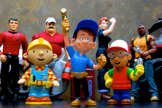 Who gets paid the most? (JD Hancock/flickr, CC BY)