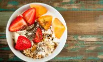 8 Evidence-Based Health Benefits of Kefir