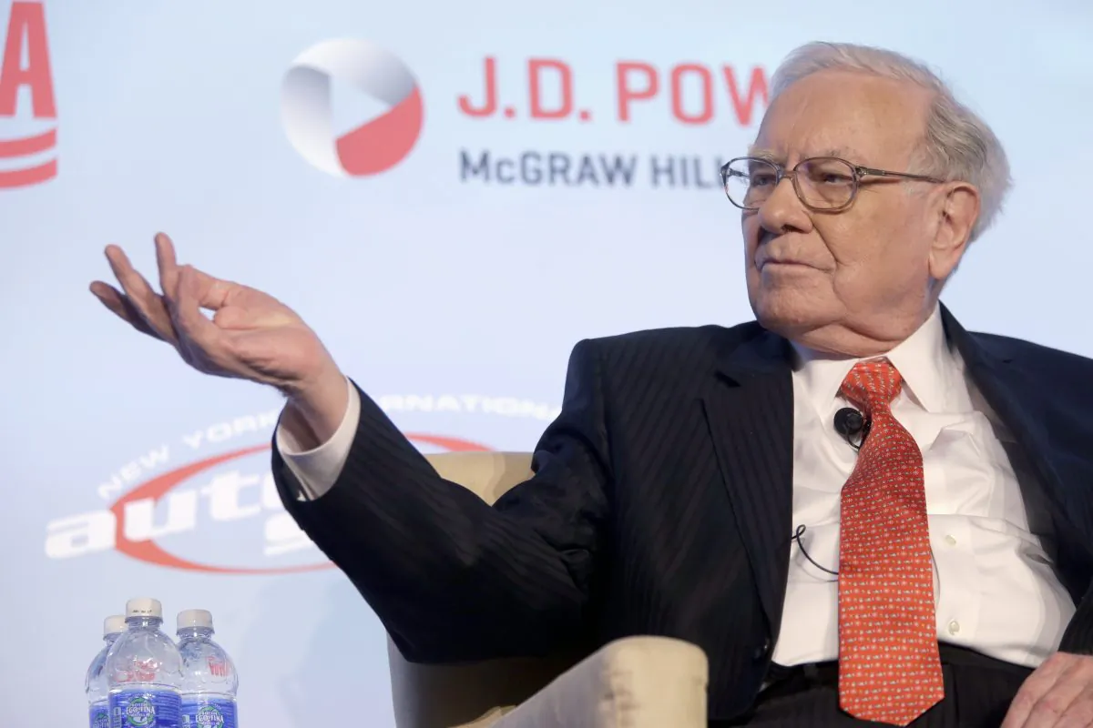 Warren E. Buffett, Chairman of the Board and Chief Executive Officer, Berkshire Hathaway Inc., participates in a NADA Automotive forum happening in conjunction with the New York International Auto Show, Tuesday, March 31, 2015, in New York.  (AP Photo/Mary Altaffer)