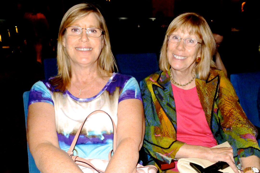 Robyn Kirk (L)and Syvil Huskey at the Shen Yun Performing Arts at the Belk Theater at Blumenthal Performing Arts Center. (Maggie Xie/Epoch Times)