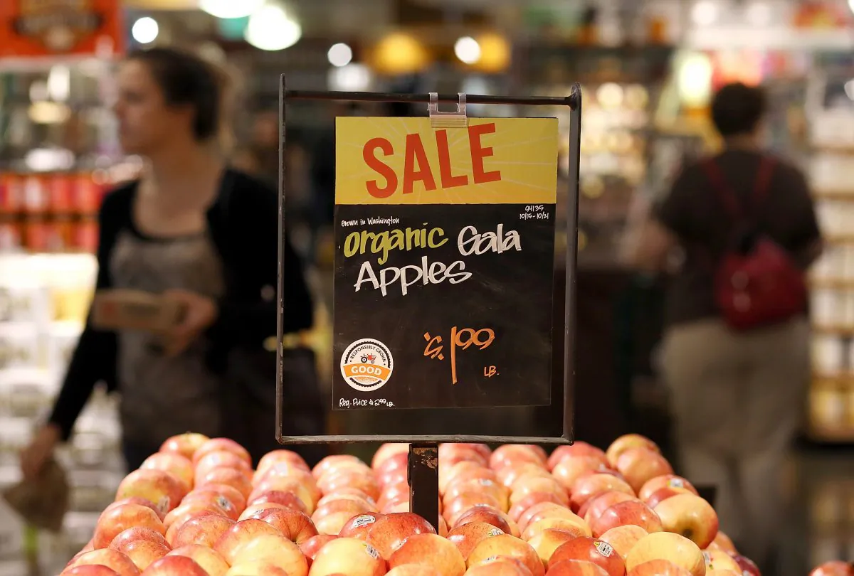 Apples are displayed at a Whole Foods grocery market in San Francisco, California, on October 15, 2014. (Photo by Justin Sullivan/Getty Images)