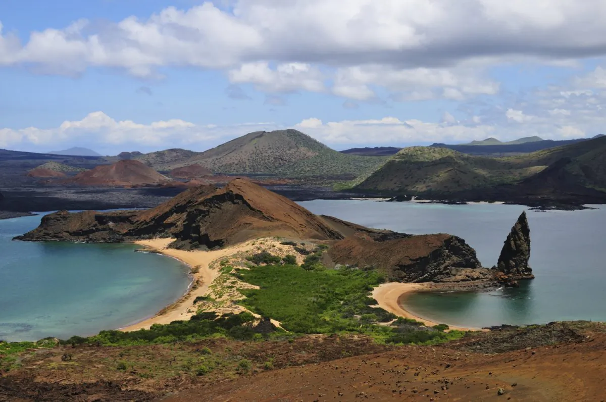 Bartolome Island's Pinnacle Rock (jmmf, iStock)