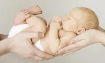Dual-Earner Couples Share the Housework Equally – Until the First Baby Comes