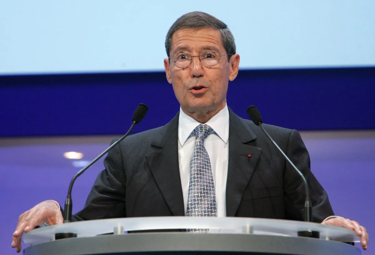 Joule president and CEO Serge Tchuruk in Paris, France, on June 1, 2007. (AP Photo/Remy de la Mauviniere)