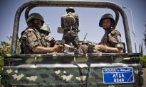 Yemen Ground Fighting Rages After Airstrikes Pause