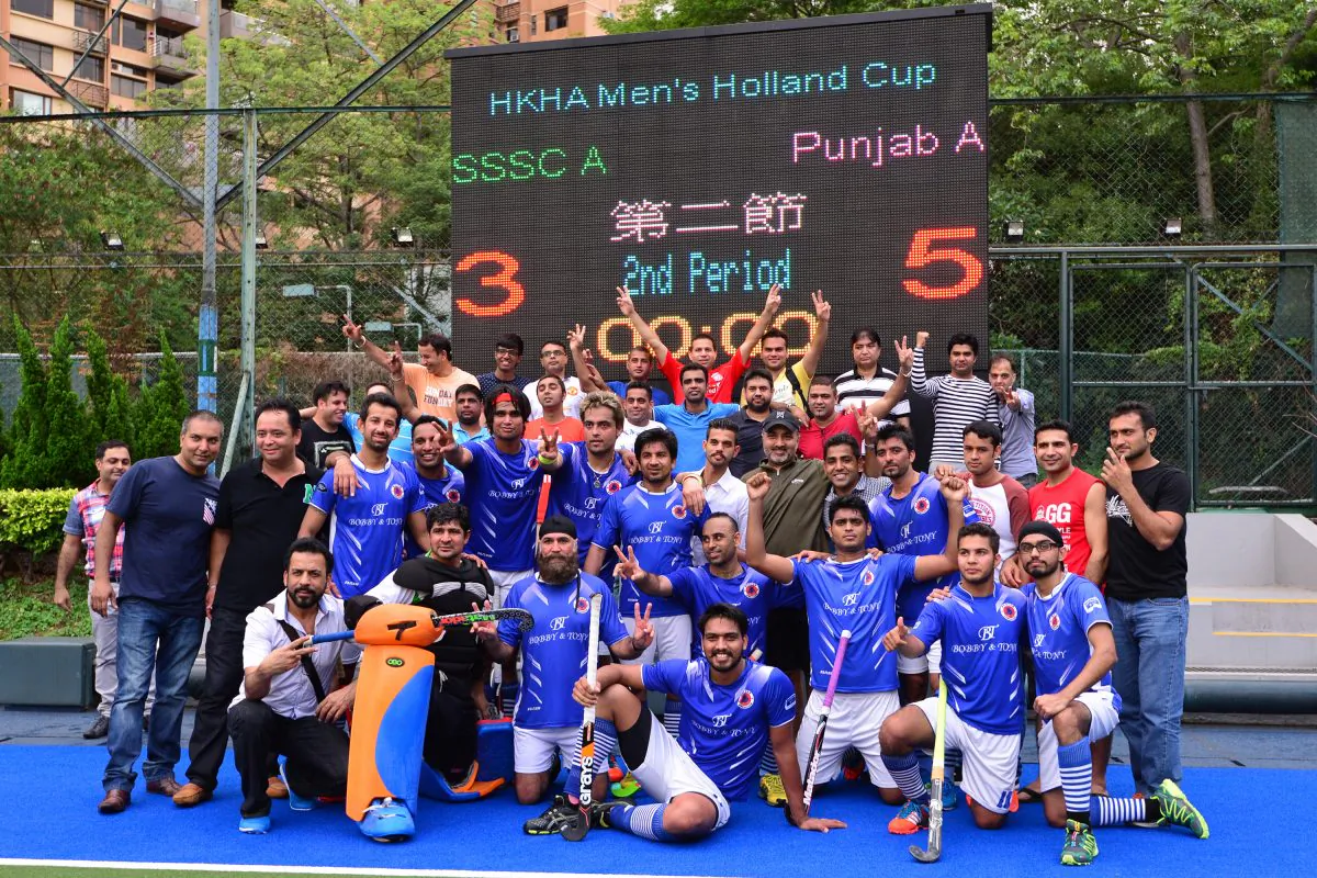 Punjab A celebrate their win in the men’s Holland Cup final against SSSC-A at King’s Park on Sunday May 10, 2015. (Bill Cox/Epoch Times)
Bill Cox/Epoch Times