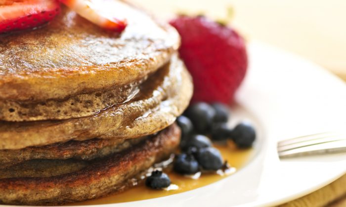 Fluffy Banana Pancakes (Recipe)