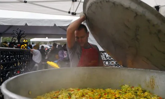 France and America Have Two Very Different Views on Dealing With Food Waste