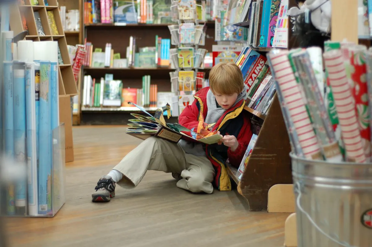 More than 75 percent of students who were allowed to select at least some of their books maintained or improved their reading levels. (Tim Pierce/Flickr, CC BY 2.0)