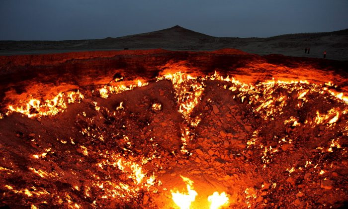 "The gates of hell" gas deposit, near Derweze, Turkmenistan, has been burning since 1971. (Wikimedia Commons)