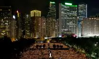 In Hong Kong, Tens of Thousands Remember Tiananmen Massacre