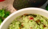 Get-Invited-Back Guacamole