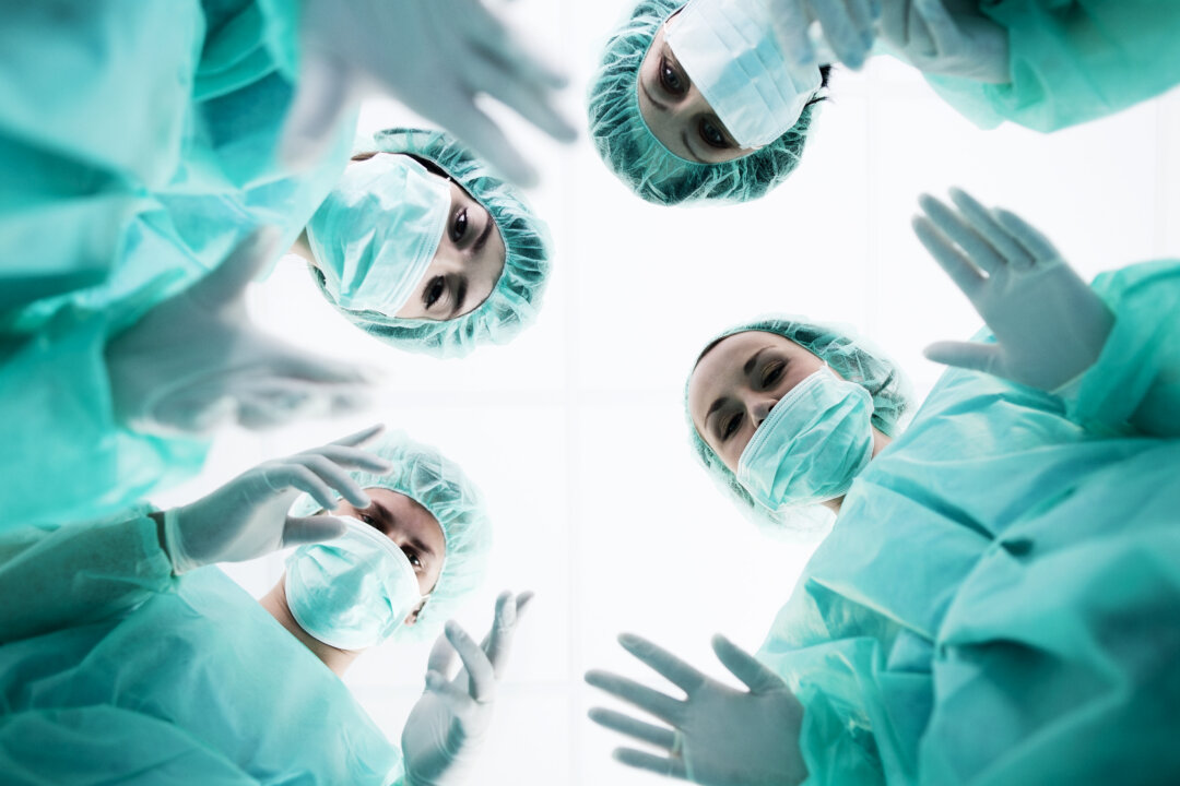 Being treated in an ER can be traumatic for patients.(gpointstudio/iStock)