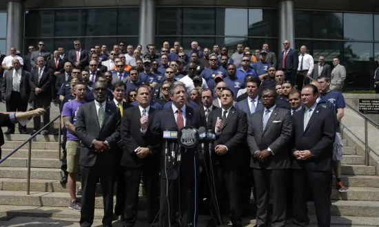 NYC Police Unions Say They Will Take Legal Action to Oppose Vaccine Mandate for City Workers