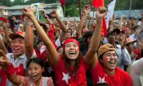 Suu Kyi’s Party Heads for Sweep in Burma’s Historic Vote
