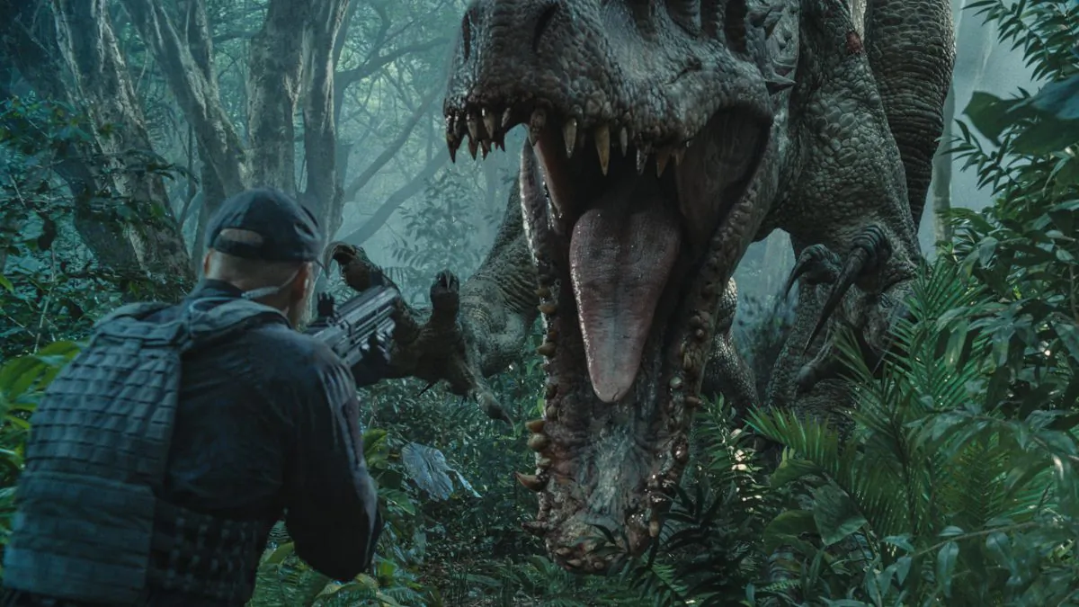 The Indominus rex readies her attack in "Jurassic World" (ILM/Universal Pictures/Amblin Entertainment)