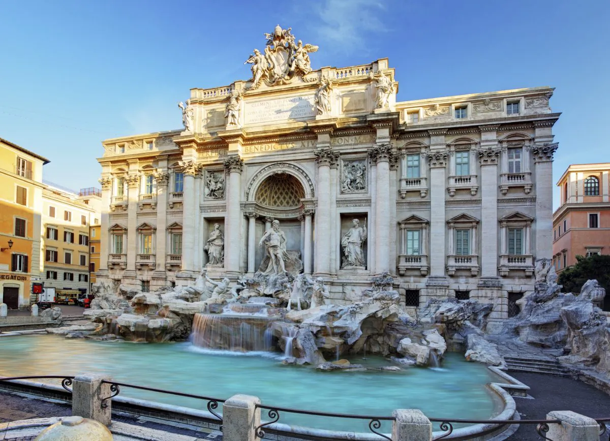 Trevi Fountain, rome, Italy (TomasSereda, iStock)