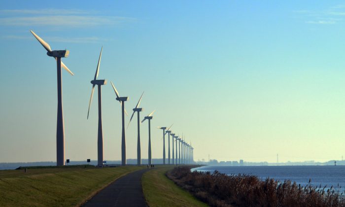 The Eemmeerdijk Wind Park in Zeewolde, Flevoland Province, Netherlands, on Jan. 13, 2013. (Floris Oosterveld/Flickr, CC BY 2.0)