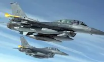 F-16 Thunderbird Crashes at Air Force Academy Graduation After Obama’s Speech