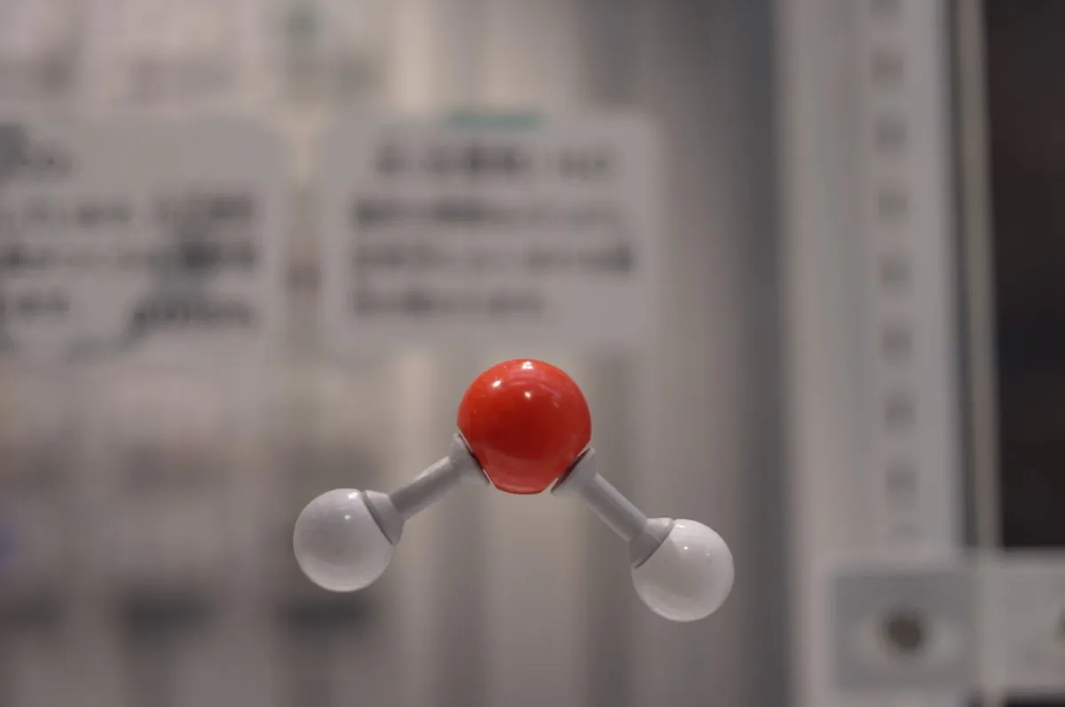 "This bi-functional catalyst can split water continuously for more than a week with a steady input of just 1.5 volts of electricity. That's an unprecedented water-splitting efficiency of 82 percent at room temperature," says Haotian Wang. (Bong Grit/CC BY-NC-ND 2.0)