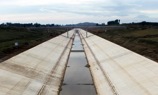 How China Wasted 80 Billion Dollars Building Water Canals