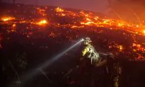 Reinforcements Arrive to Battle Unchecked Glacier Wildfire